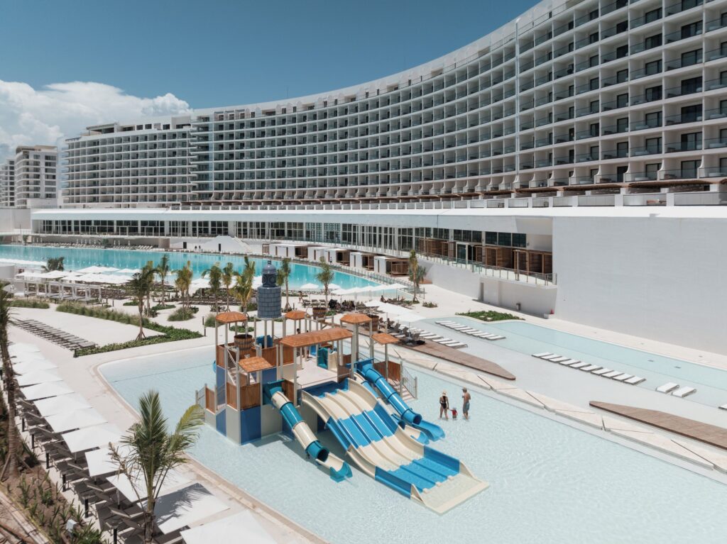 AVA Resort Cancun-3